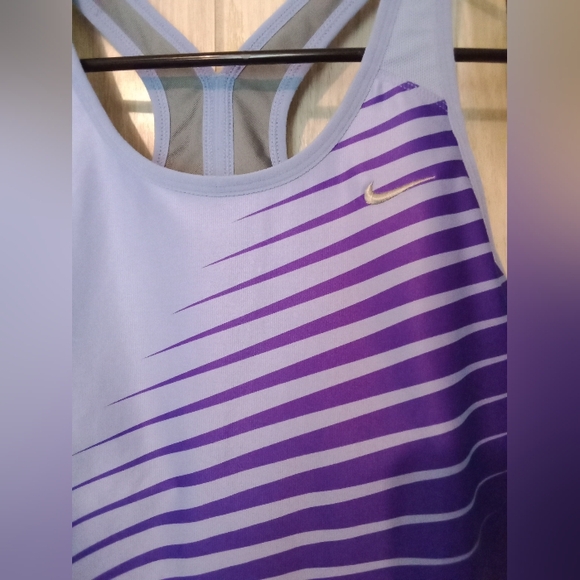 2 Nike dri-fit tank tops. Small w/ built in support bras. - Picture 6 of 16